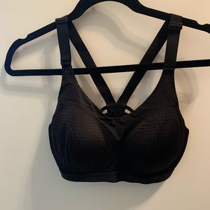 Victoria’s Secret Sports Bra 34D